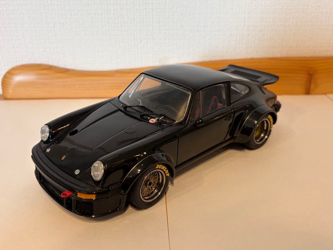 ポルシェ934ターボ ブラック1/18