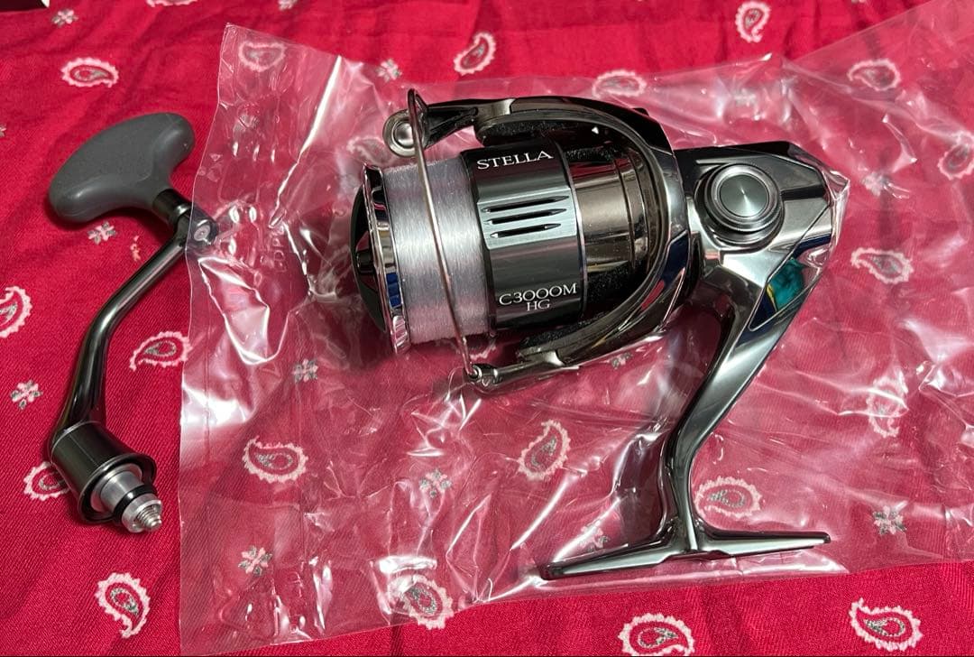 Shimano シマノ　22ステラ C3000MHG スピニングリール　未使用