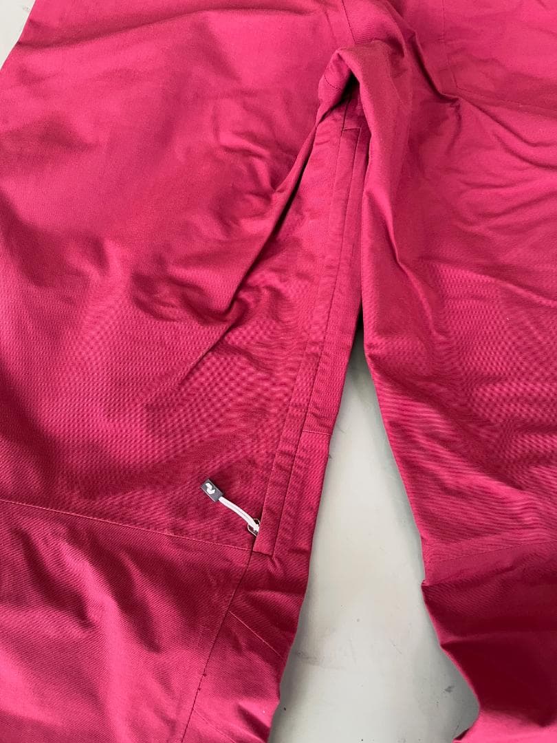 美品！ ピークパフォーマンス　スキーウェア パンツ S（ジャパンM）