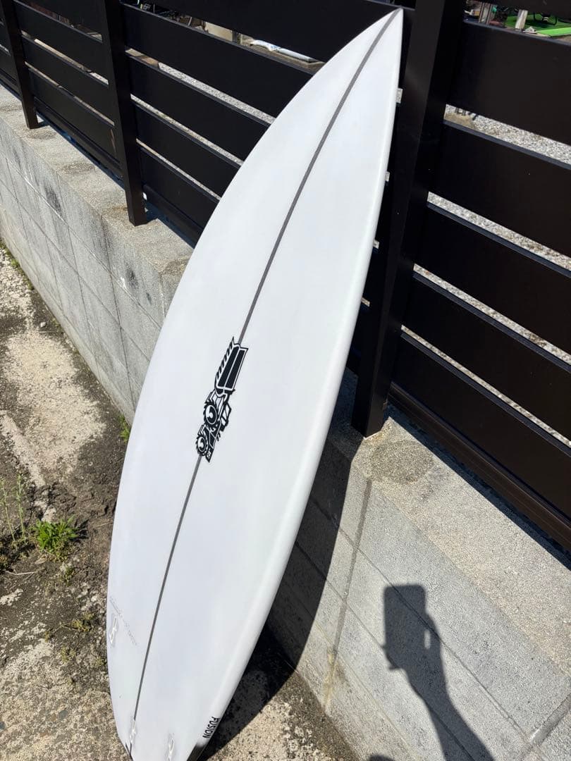 JSサーフボード ゼロフュージョン Xero Fusion Model 4R使用
