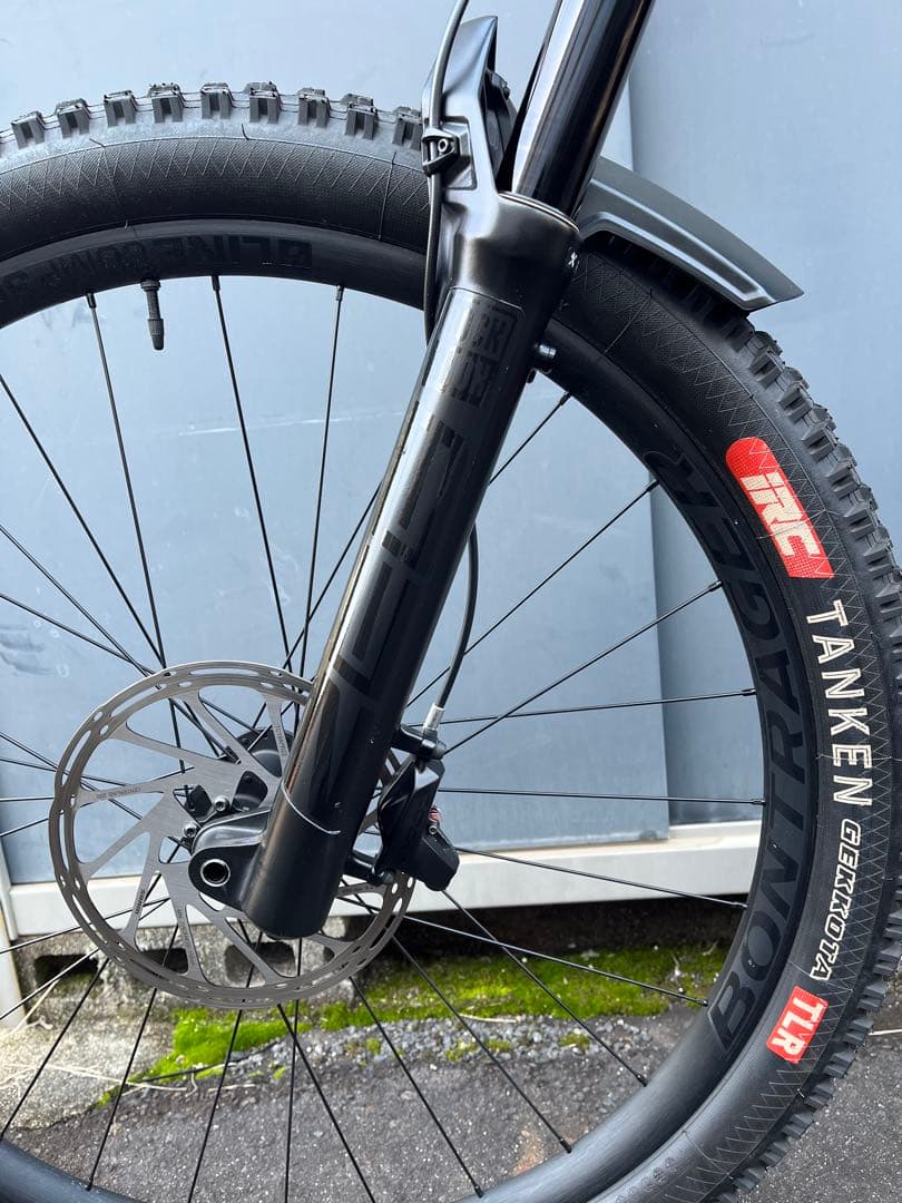 TREK SLASH 8 GEN5 トレックスラッシュ8