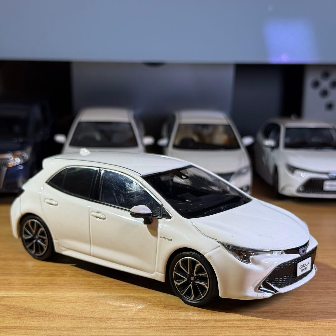 【非売品】トヨタ カローラスポーツ カラーサンプルミニカー 1/30