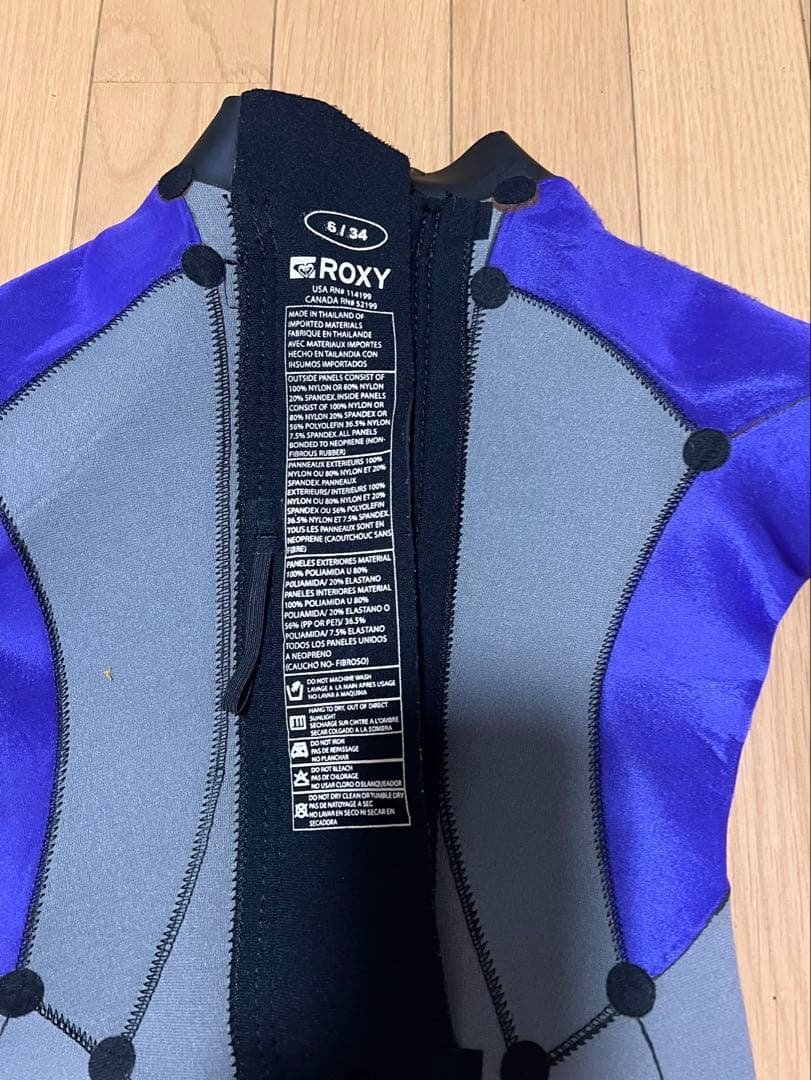 ほぼ新品ロキシー120ジャージ2ミリフルスーツ