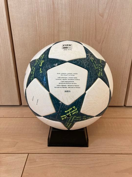 2016 フィナーレ  サッカーボールアディダス　FINAL 公式球　５号球