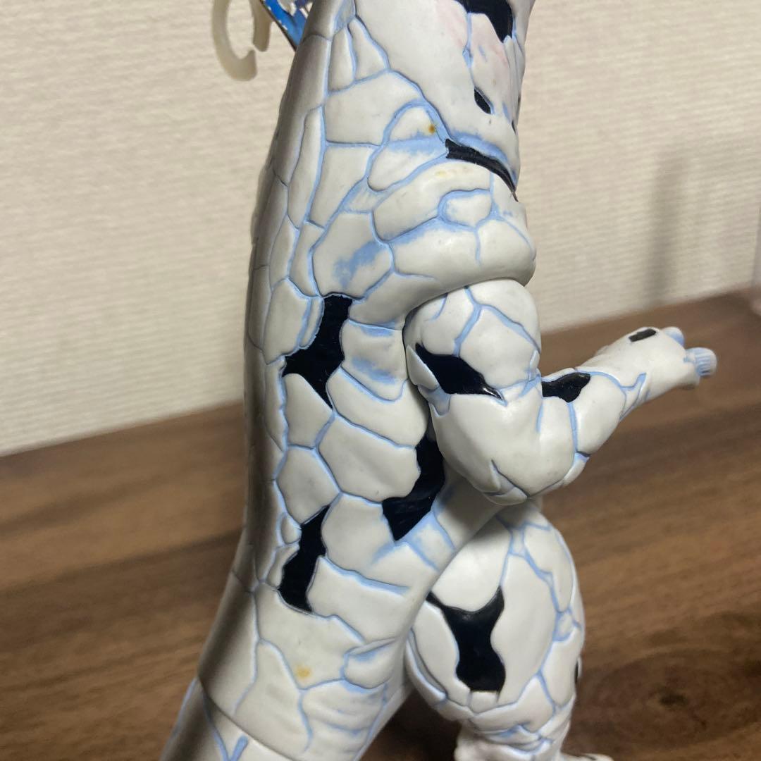 ウルトラ怪獣シリーズ　エレキング　タグ付き　３種セット