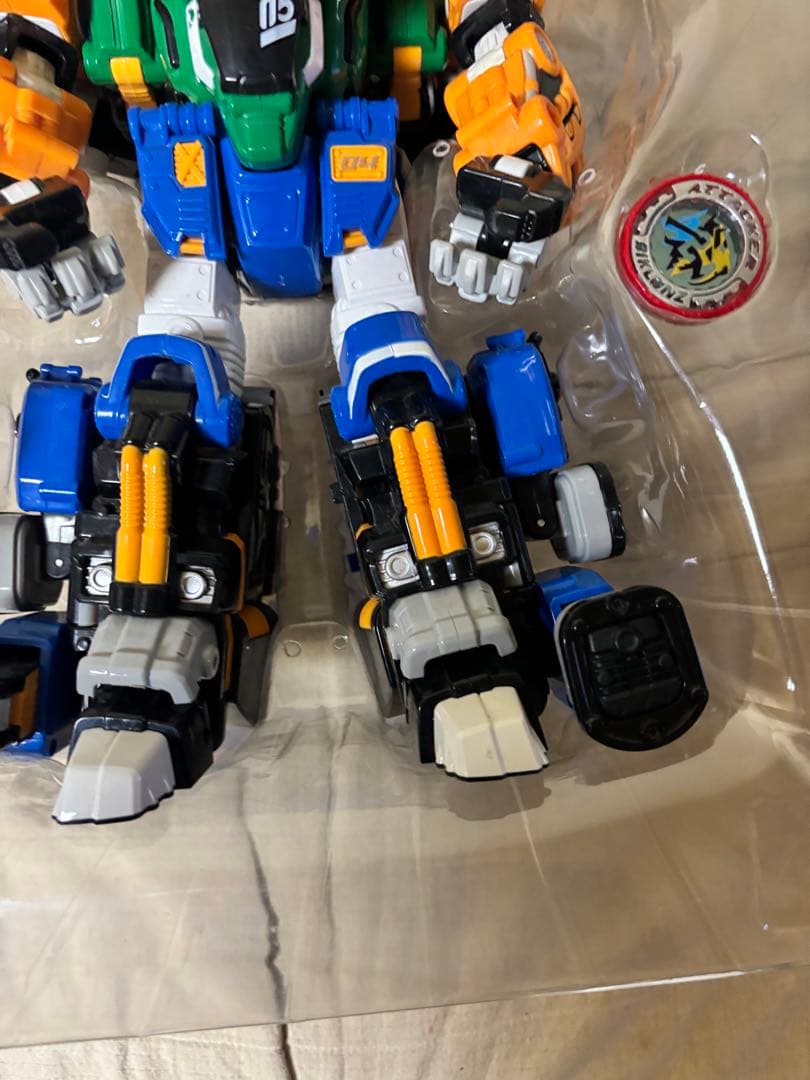 メタリオンズ　韓国ロボット　サンダーガーディアン　3合体