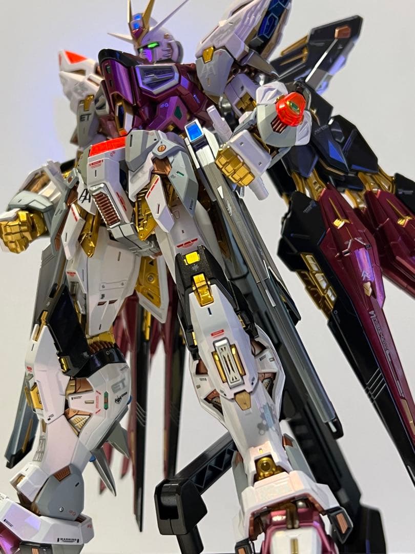ガンプラ MGEX 1/100 ストライクフリーダムガンダム 塗装完成品