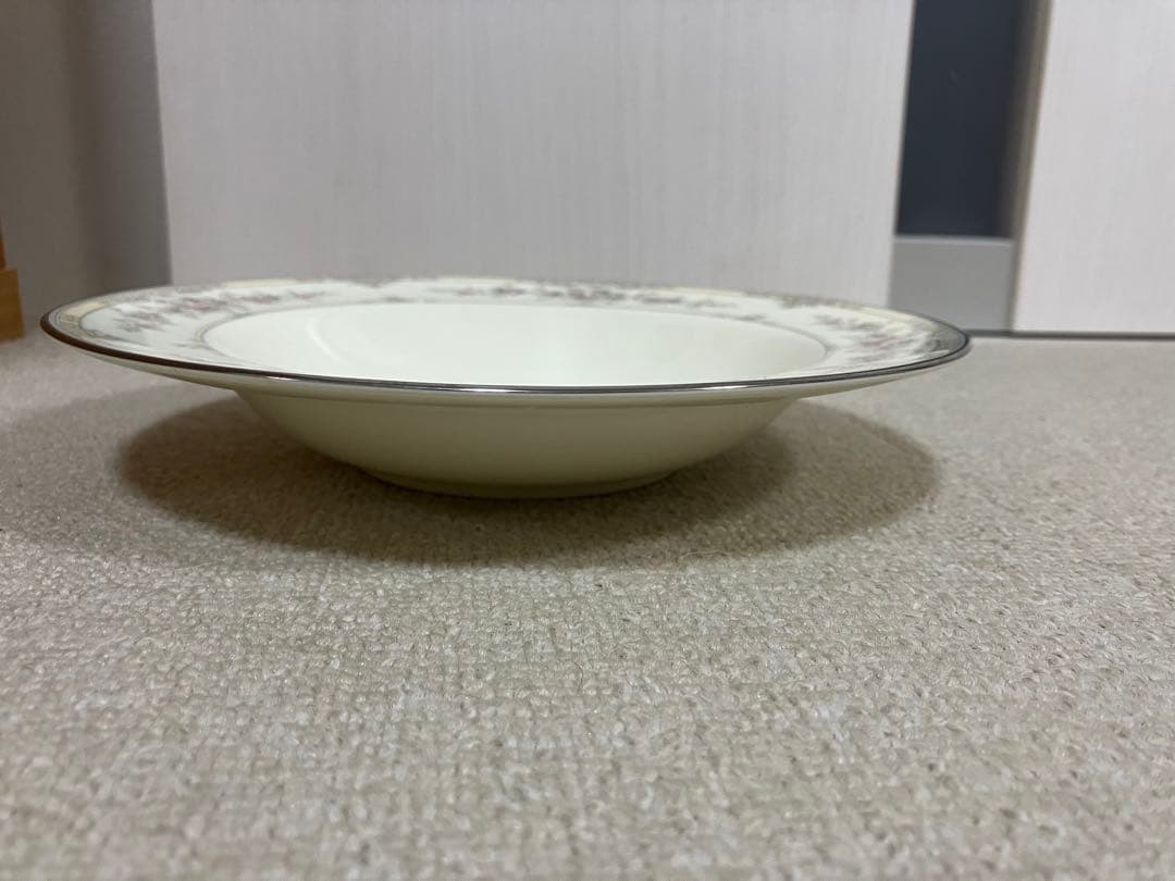 ノリタケ 9729 シェナンドー ヴィンテージ クリーム＆フローラル