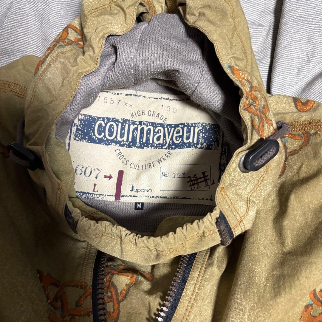 中古　美品　courmayeur クールマイヨール　マウンテンパーカーブルゾンM
