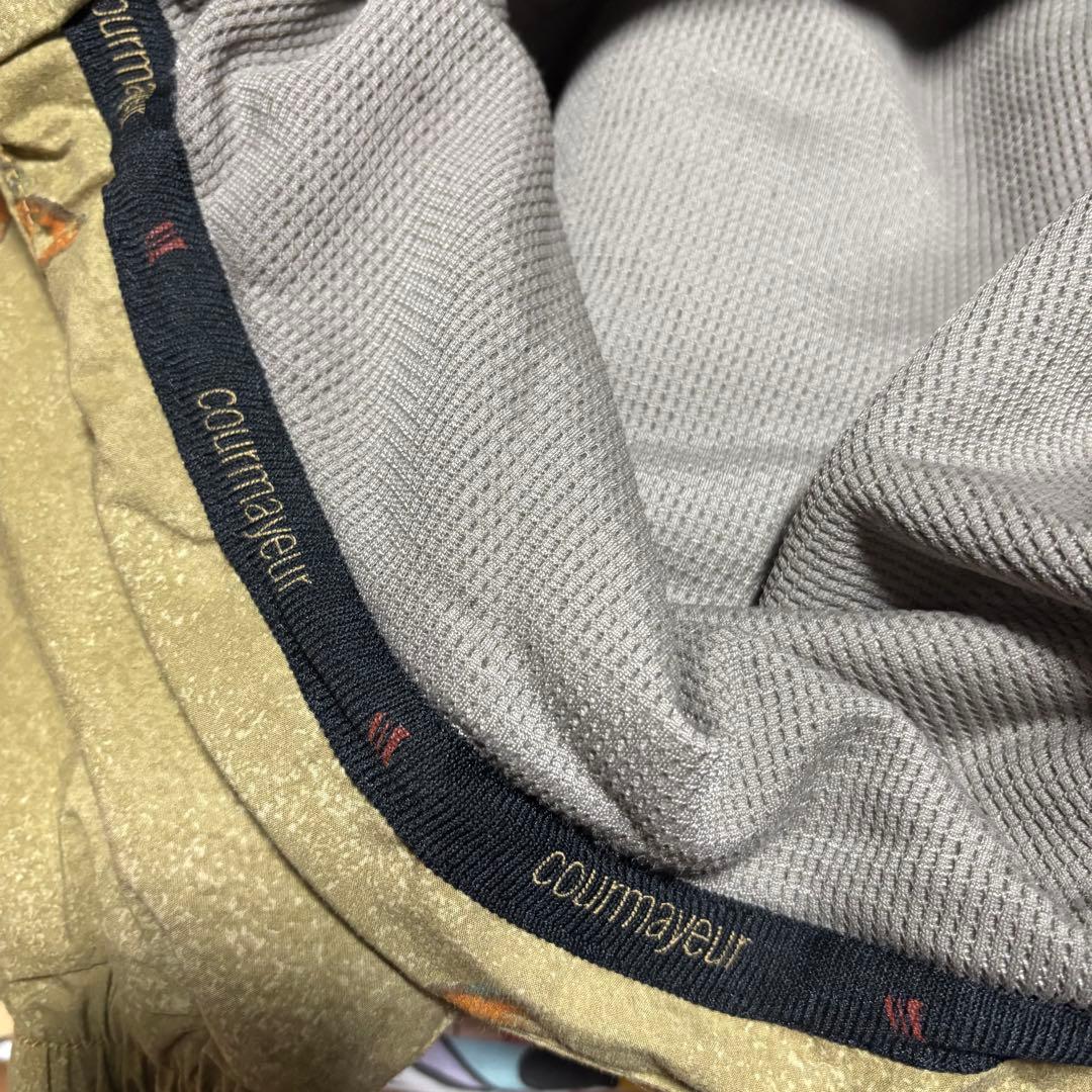 中古　美品　courmayeur クールマイヨール　マウンテンパーカーブルゾンM