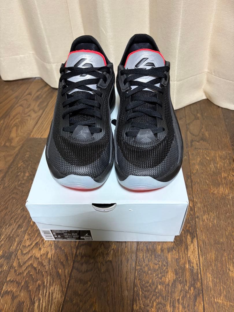JORDAN LUKA5 26cmバスケットボールシューズ ブラック/レッド