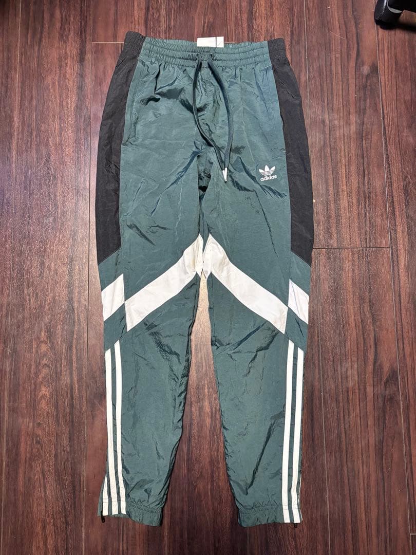 adidas Rekiveナイロントラックジャケット常田大希　遠藤さくら