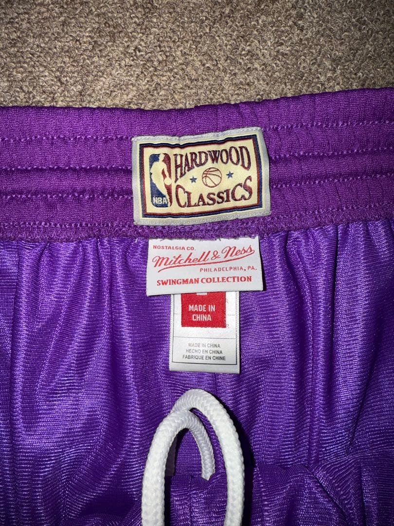 汁*歳様 NBA BUCKS Mitchell & Ness ミッチェルアンドネ