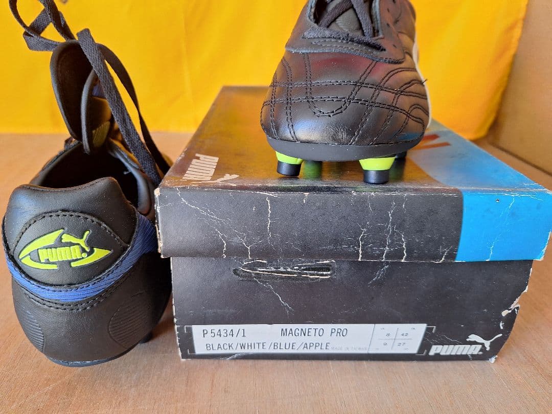 レア 廃盤品 未使用 取替式 Puma Magneto Pro 27.0cm