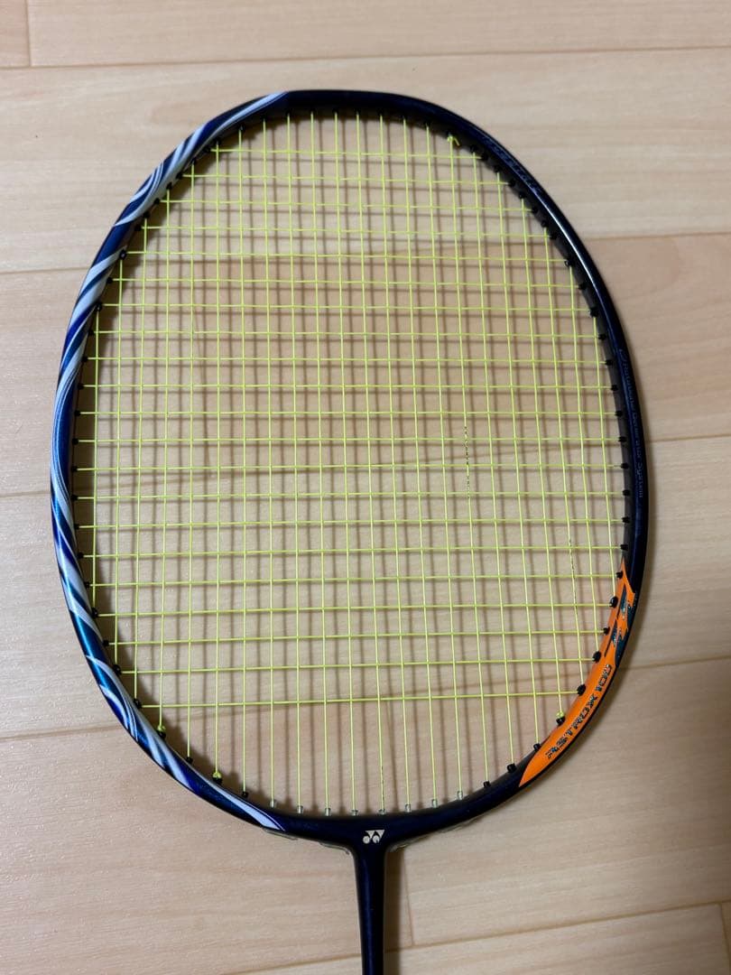 【極美品】3U5 YONEX ASTROX100ZZ 国内正規品　ダークネイビー