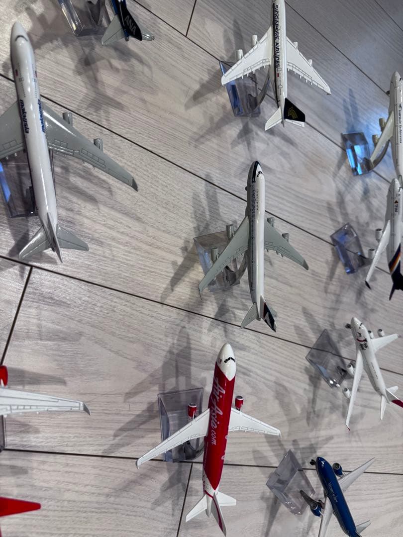 タイムセール　一機5000円超航空機モデル 10機セット 1/200スケール