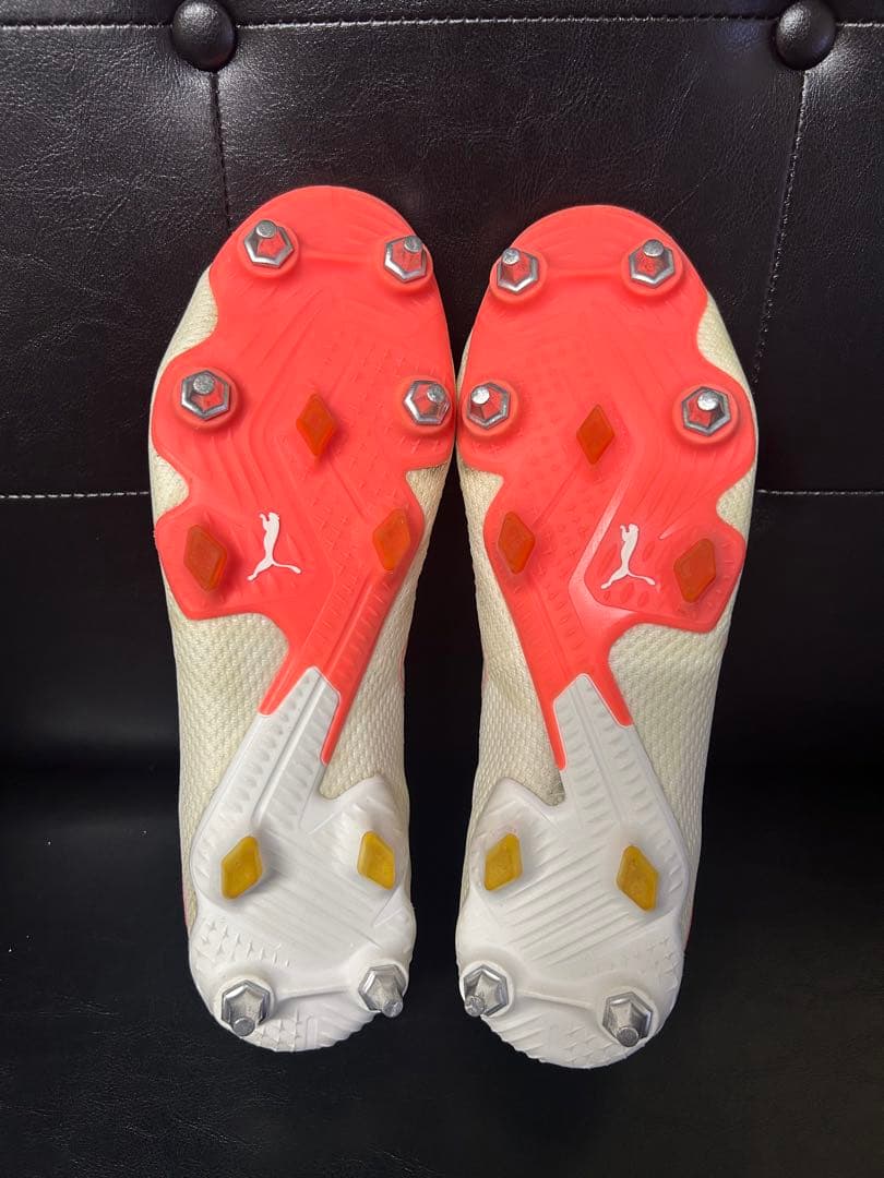 Puma サッカーシューズ ハイカット ホワイト/レッド