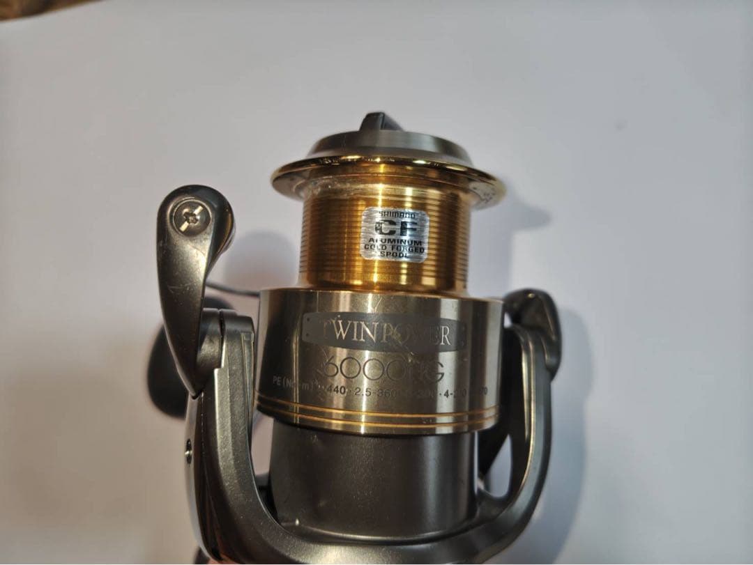 SHIMANO TWIN POWER 6000HG スピニングリール