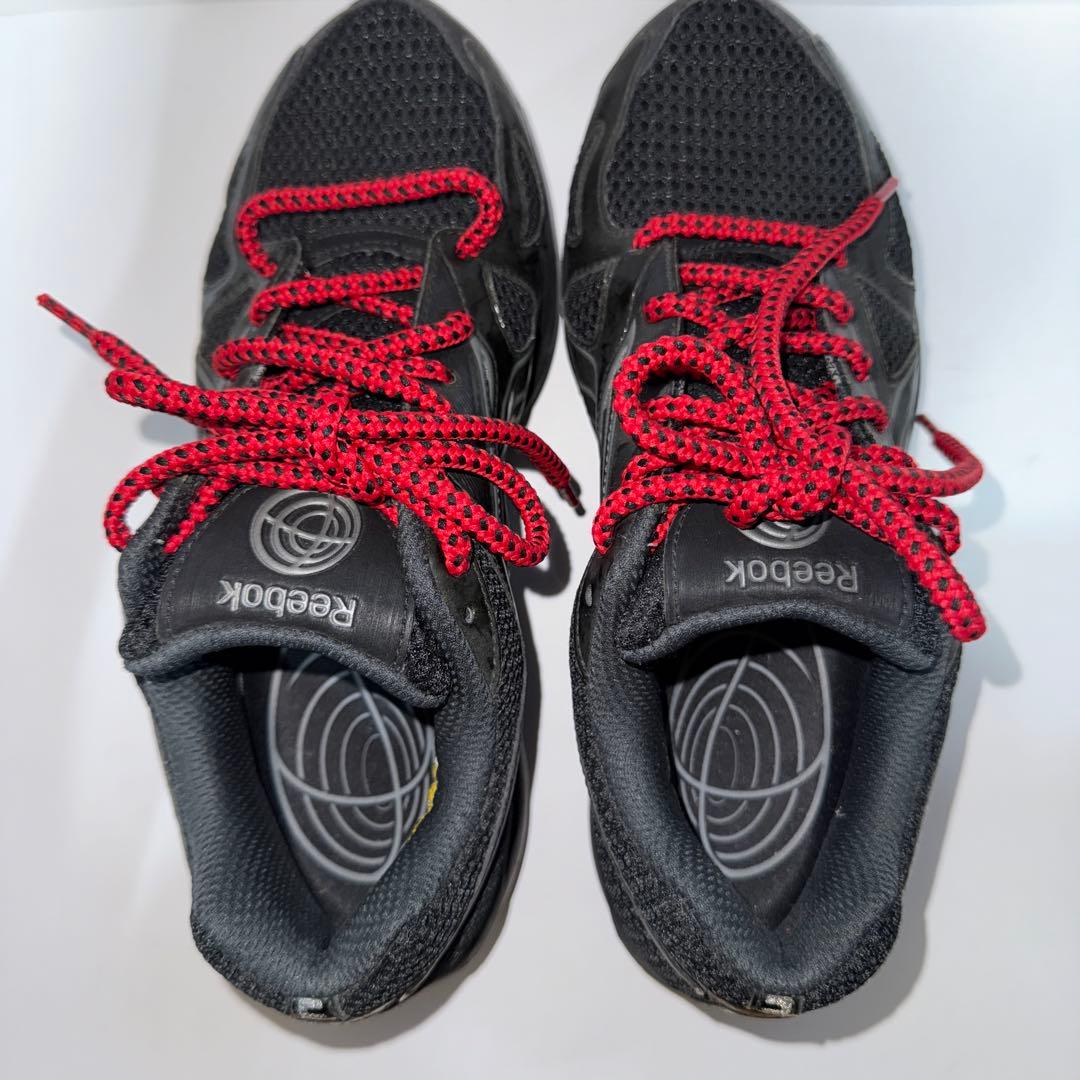 Reebok ランニングシューズ ブラック/レッド