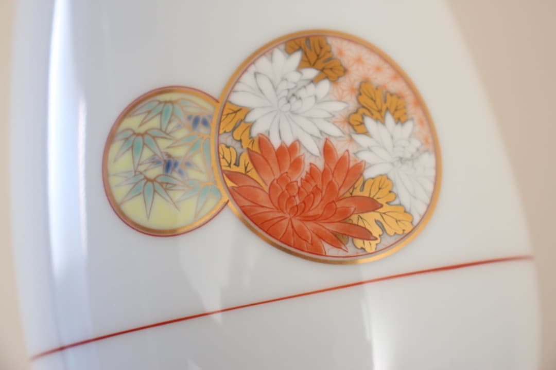 未使用・箱入　深川製磁　寿赤絵　花瓶