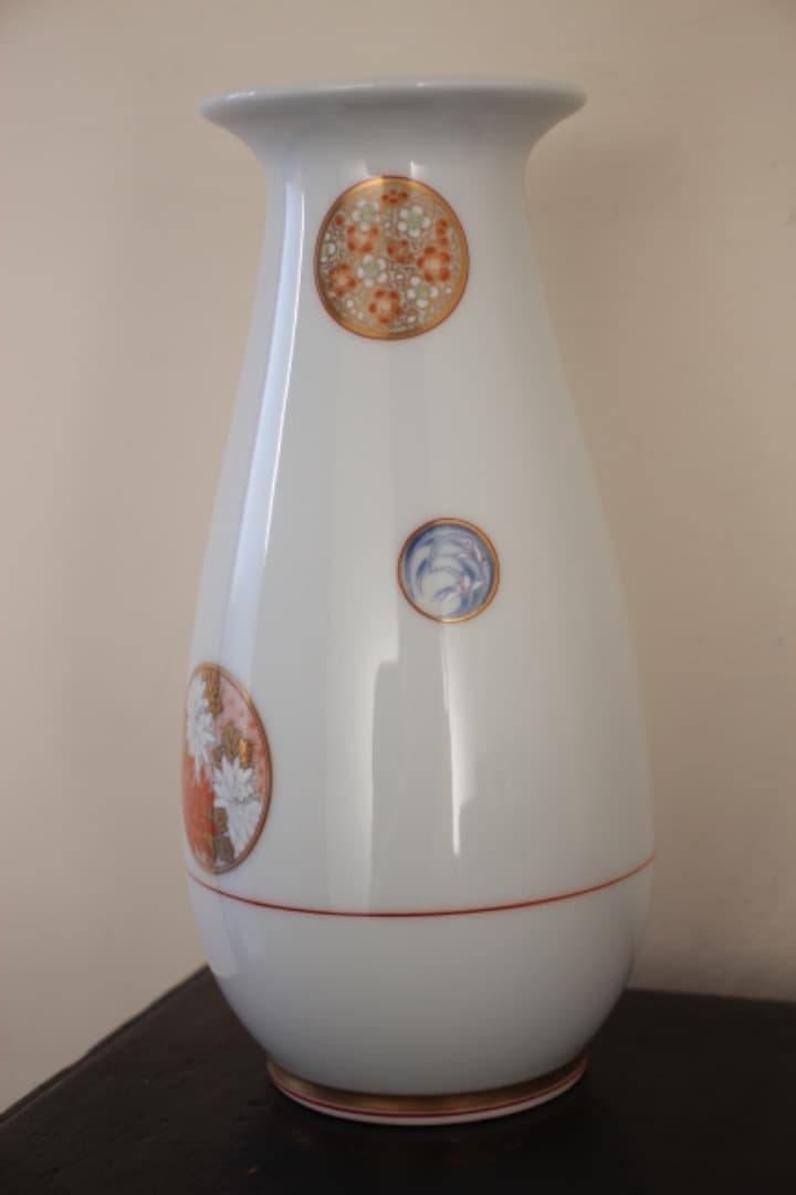 未使用・箱入　深川製磁　寿赤絵　花瓶