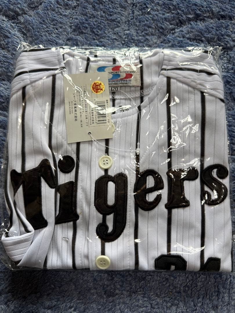 タイガース グッズ　Tシャツ・他　8点