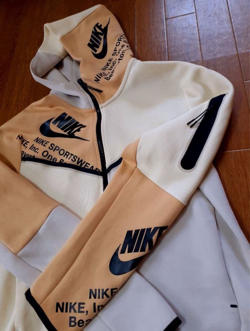 NIKE テックフリース　セットアップ　上下　M　ベージュ