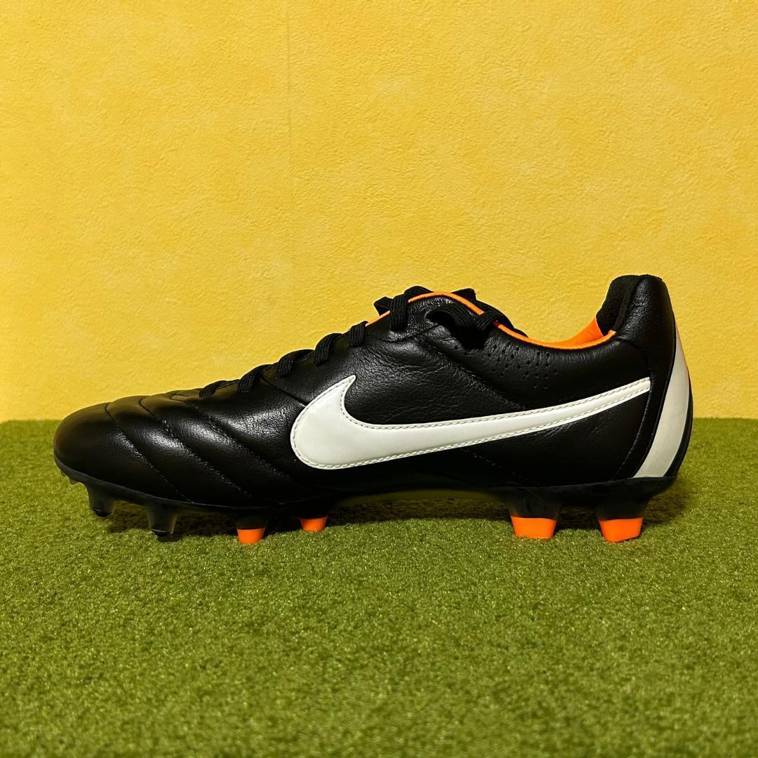 新品 サッカースパイク ナイキ ティエンポ レジェンド IV HG 25.0cm