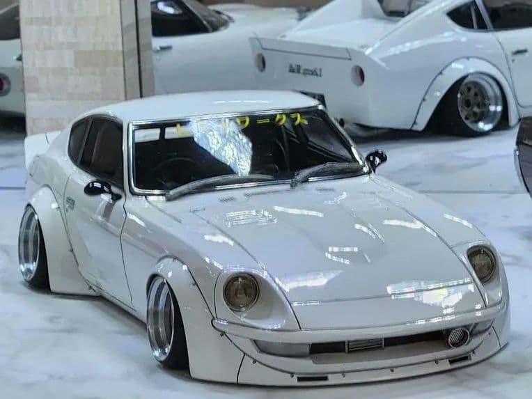 【1/18イグニッションモデル LB-WORKS Fairlady Z(S30)