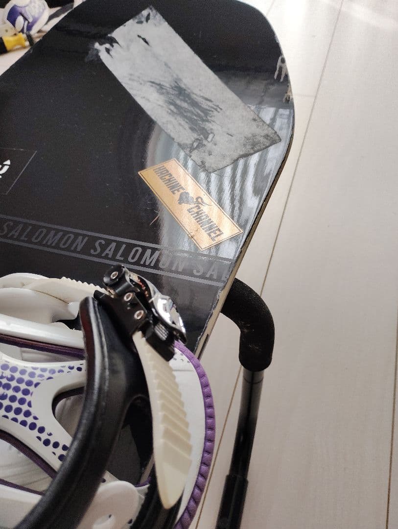 SALOMON スノーボード130cm バイン付き