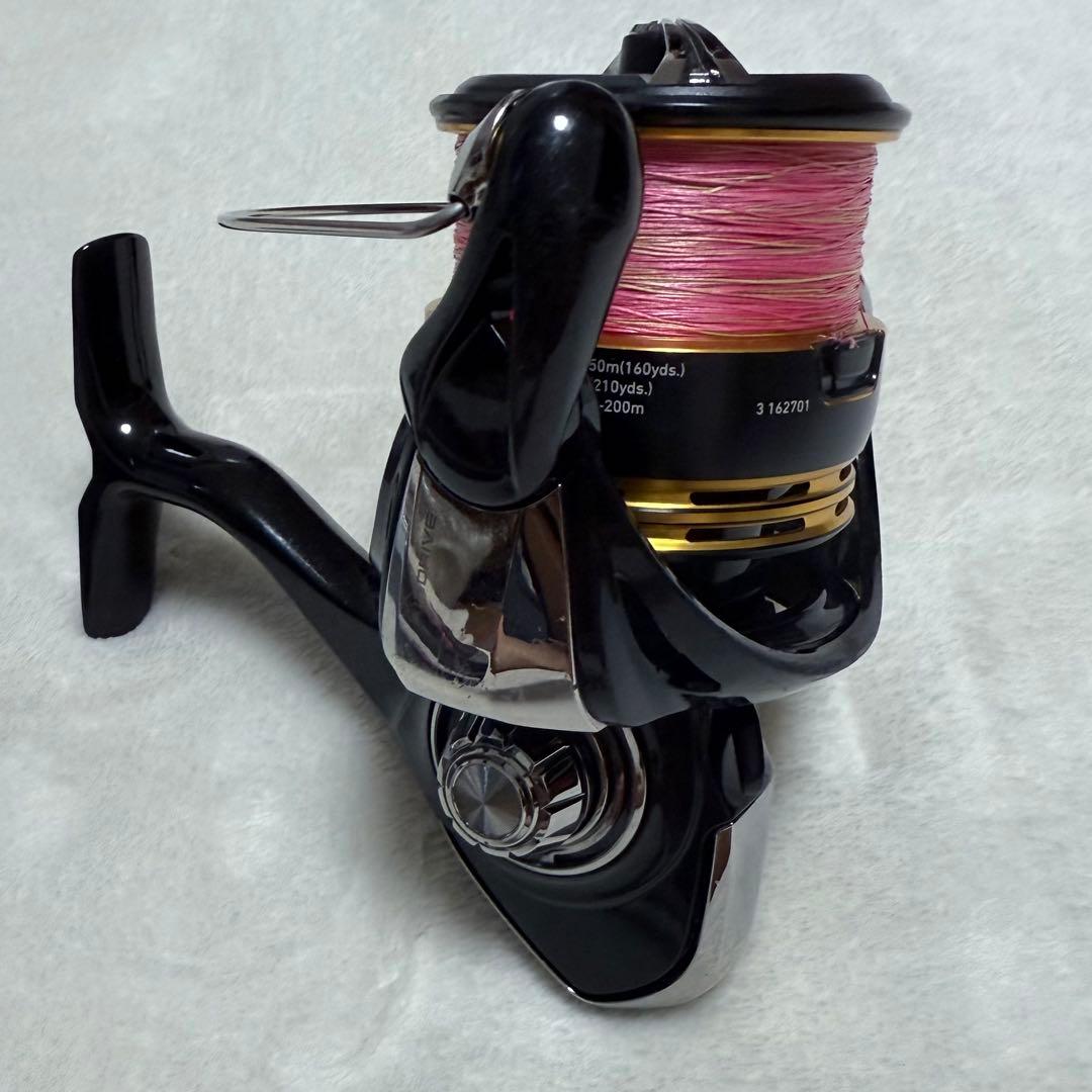 Daiwa 23LEGALIS LT4000-CXH スピニングリール