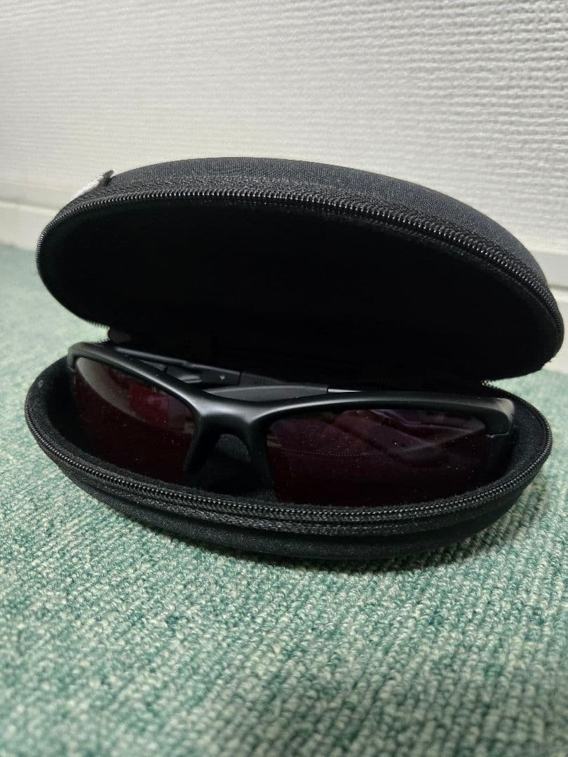 スポーツサングラス