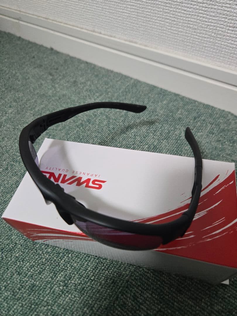 スポーツサングラス
