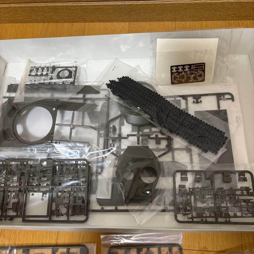 プラモデル 1/35 M4A3E8シャーマン