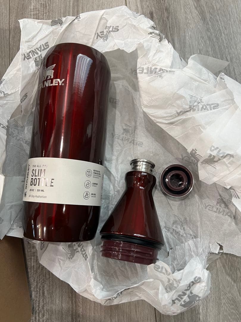 日本未発売　STANLEY SLIM BOTTLE ボルドー