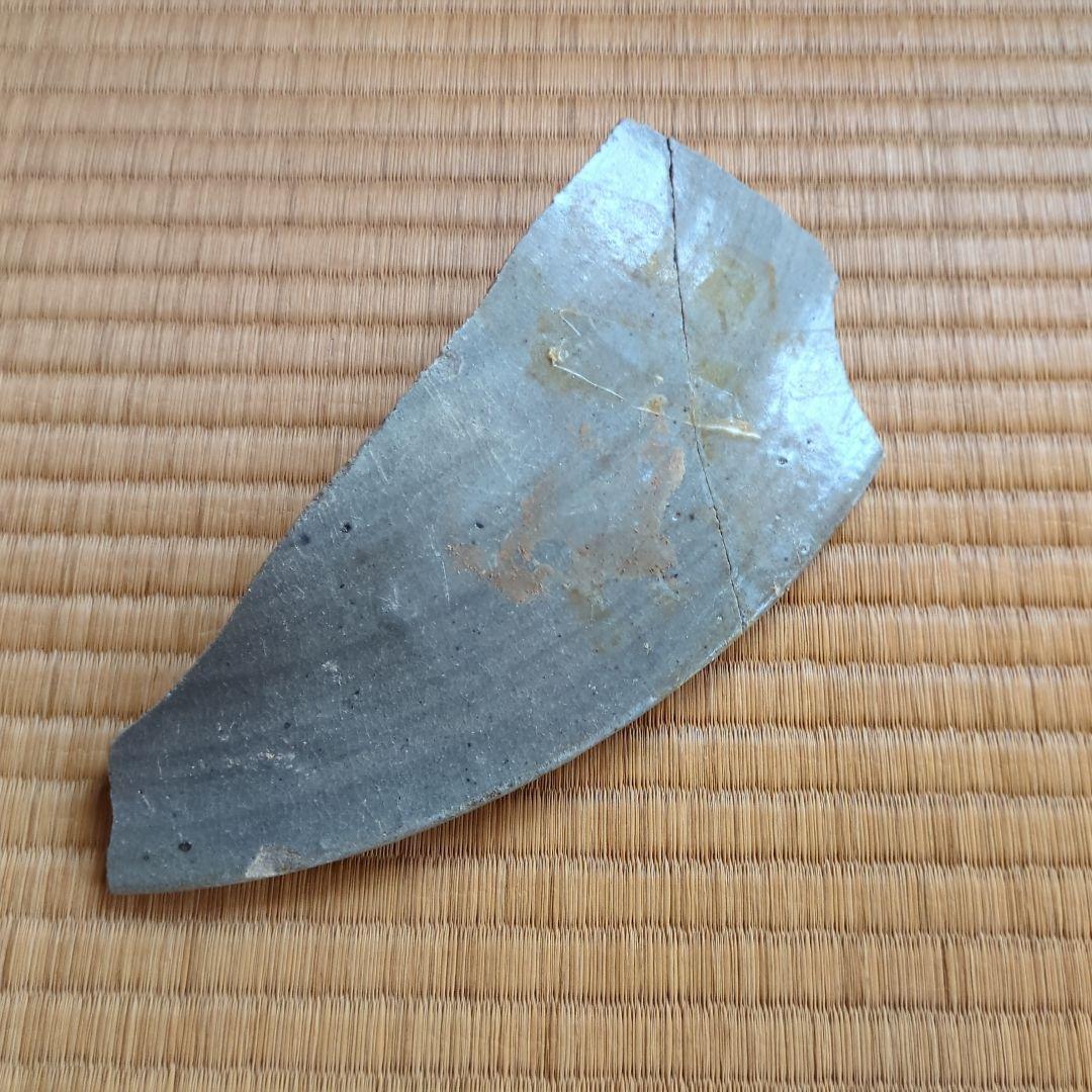 陶器の破片 灰色 ストライプ模様　古唐津の陶片　焼山窯発掘品　大皿の欠片