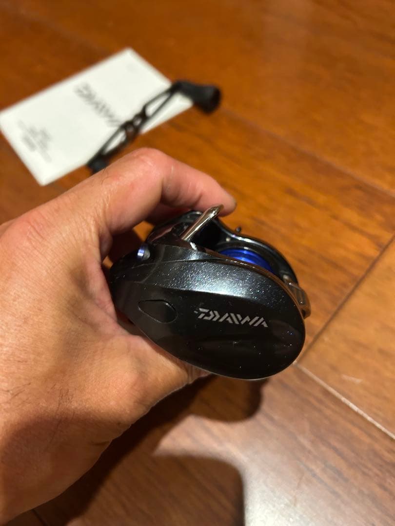 ダイワ　スマック　右ハンドル　二本竿用の予備ハンドル付き