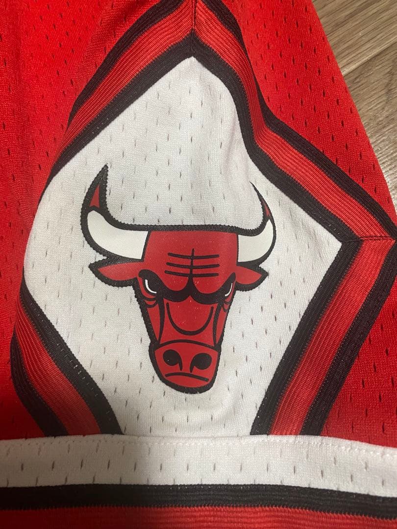 MITCHELL & NESS シカゴブルズ　バスケットパンツ　Lサイズ