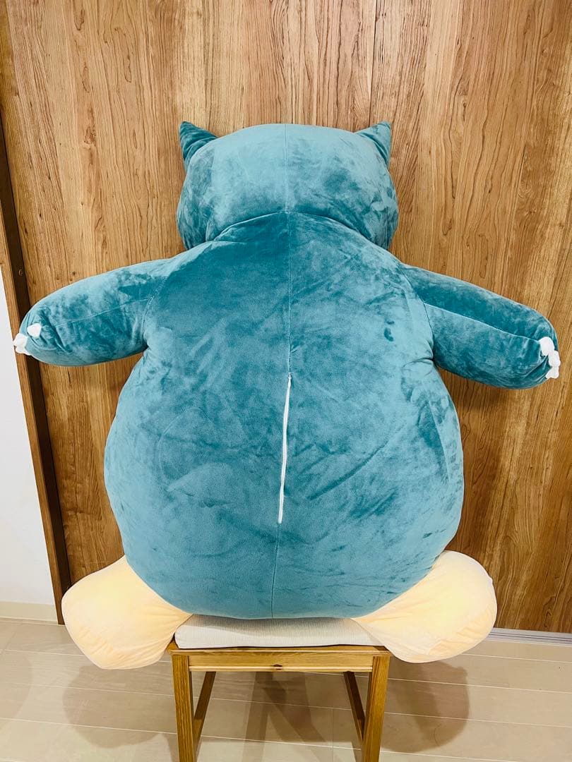 【超ビッグサイズ】ぬいぐるみ　カビゴン　ポケモン