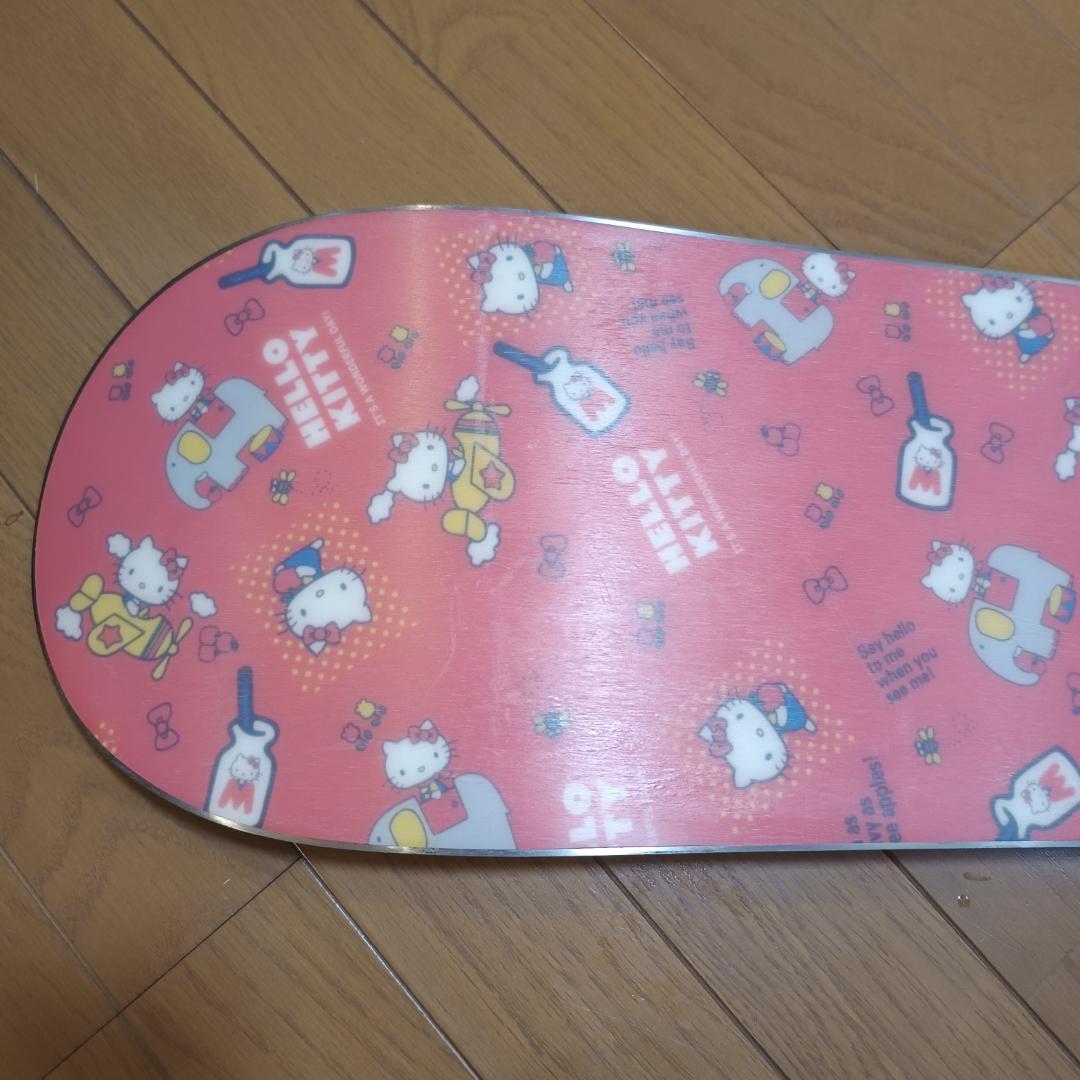 【送料込み】HELLO KITTY スノーボード　ハローキティ 110cm 中古
