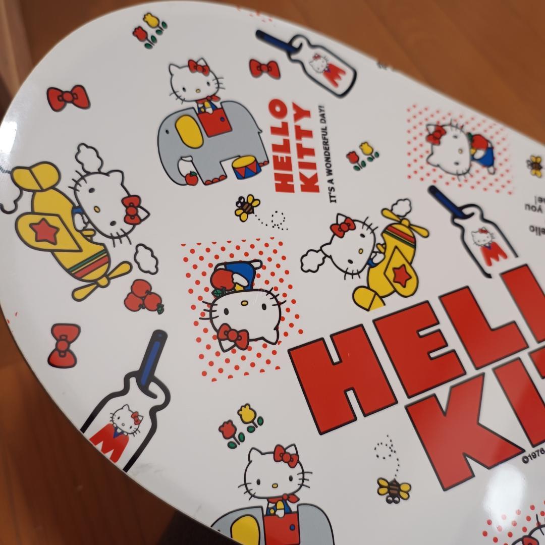 【送料込み】HELLO KITTY スノーボード　ハローキティ 110cm 中古
