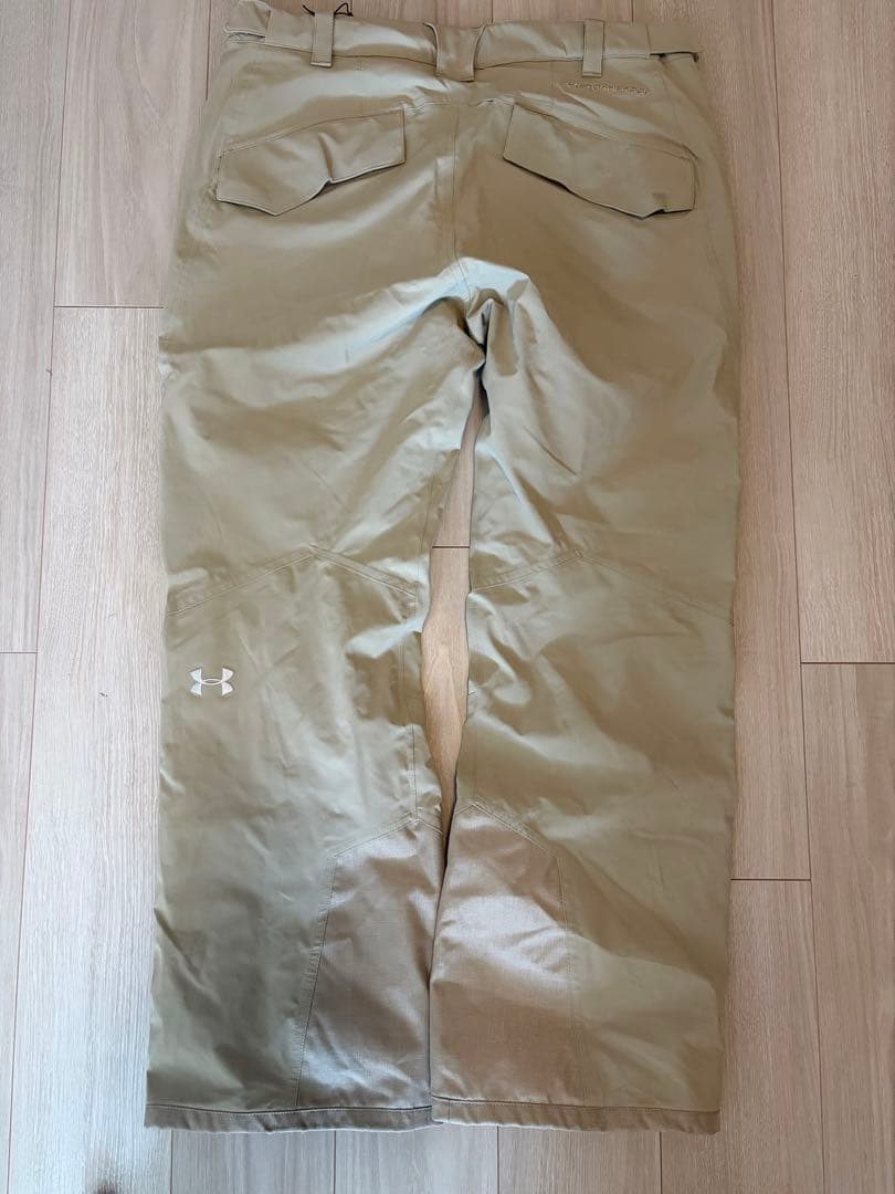 Under Armour ベージュ スノーボードウェア パンツ XLサイズ
