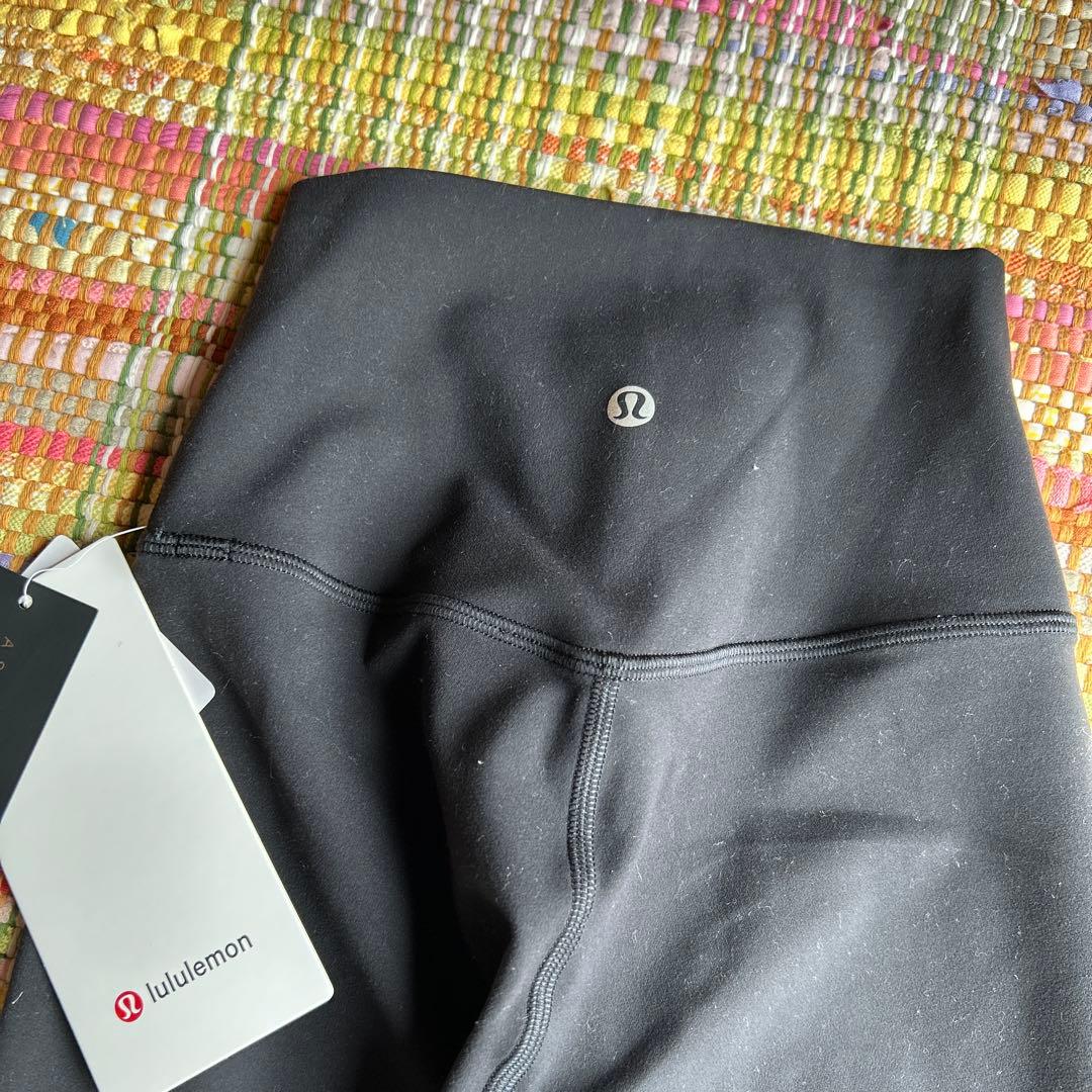 タグ付き新品　Lululemon Align 20インチパンツ　クロップド丈