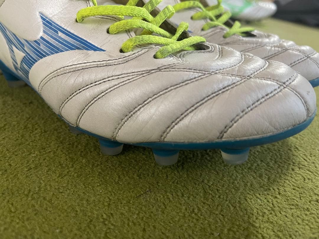 Mizuno サッカーシューズ