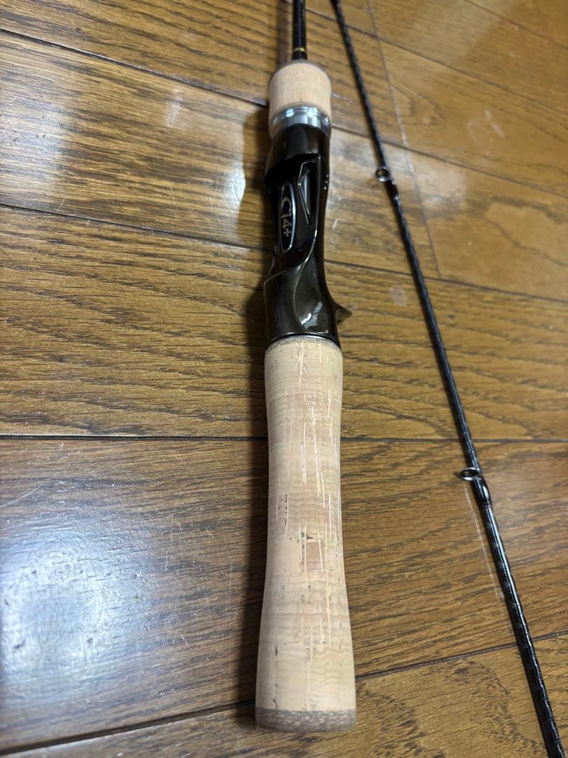 美品『最終値下げ』トラウトワンNS B47L