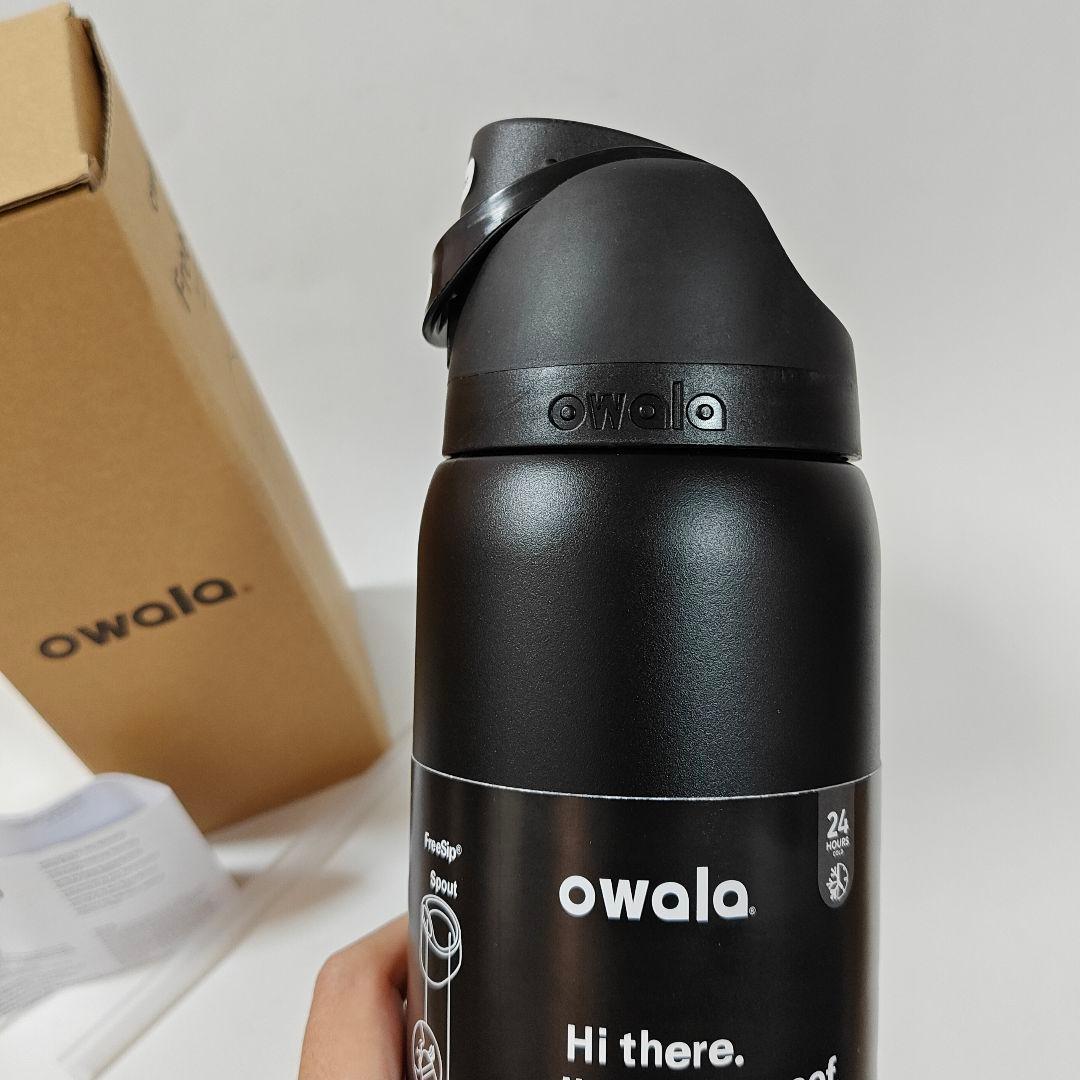 未使用 Owala FreeSipステンレススチールウォーターボトル32oz 黒