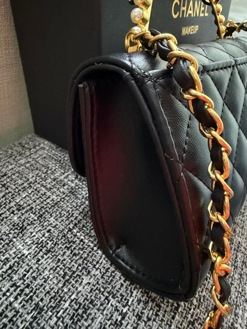 CHANEL キルティングバッグ 黒