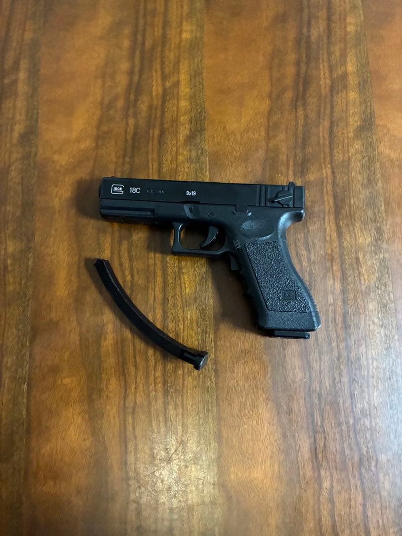 美品　東京マルイ　カスタム品　グロックG18C Glock 強化カーボンピニオン