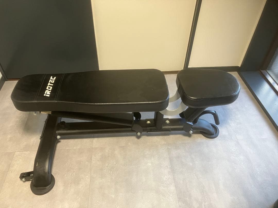 iROTEC トレーニングベンチ 黒
