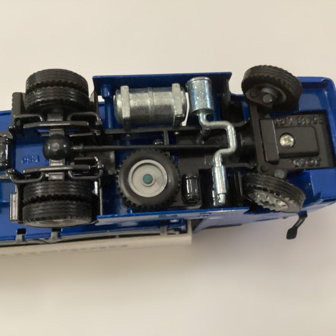 ジョアル　ボルボ グローブトロッター　1/50スケール　ダイキャストカー